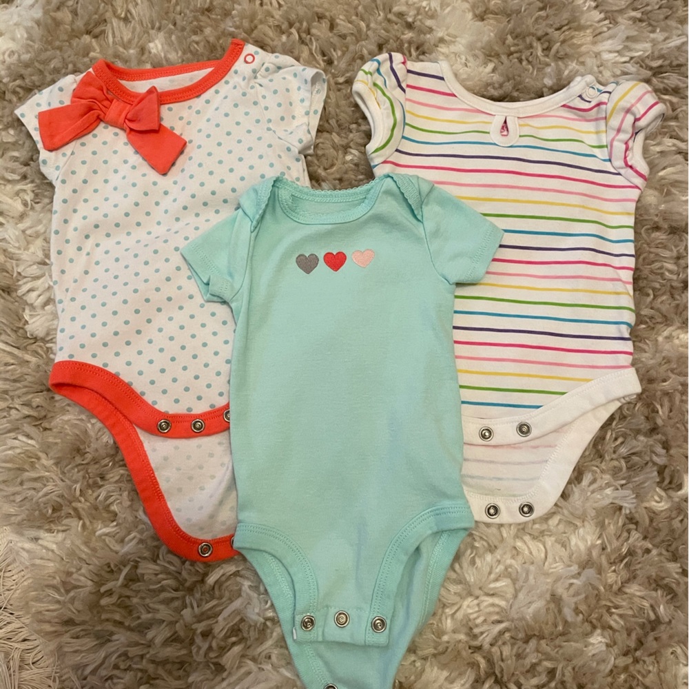 5 for $20-Lot of 3 Newborn Onesies-Cat & Jack / Garanimals / Carter’s